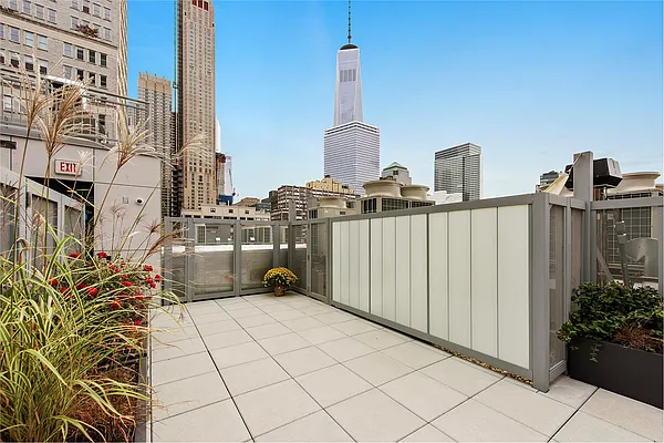 Rented by Douglas Elliman | media 19