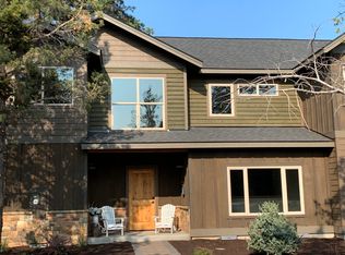 925 E Desperado Trl, Sisters, OR