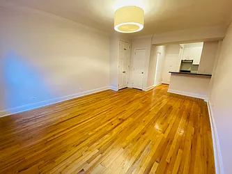 Rented by Metropolis Real Estate of Manhattan