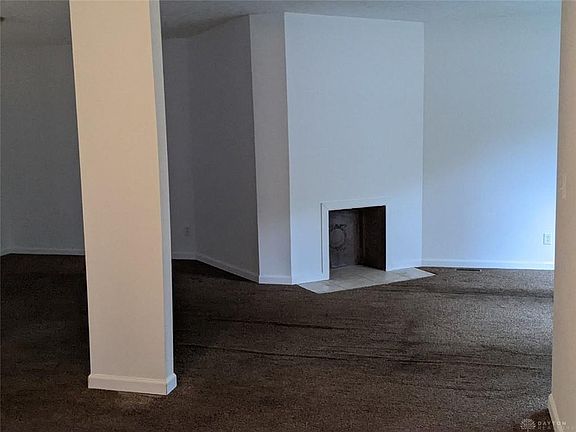 2nd image of 226 Lexington Ave