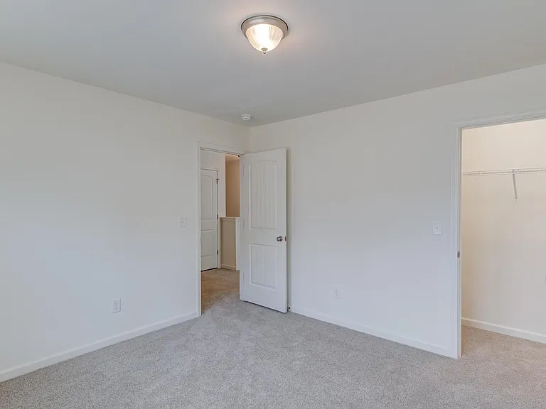 2820 Killian Ct — Photo 22