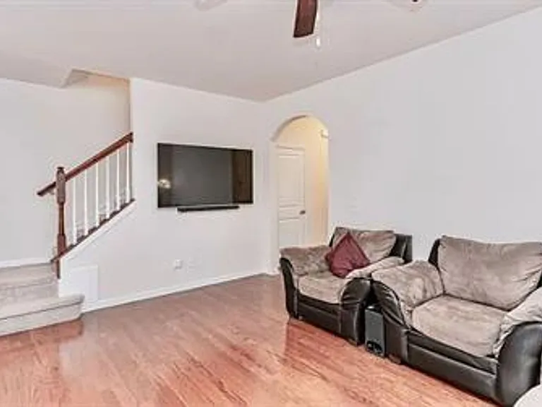 4 Glenside Dr — Photo 18