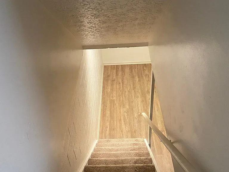 406 Caldy Ct — Photo 10