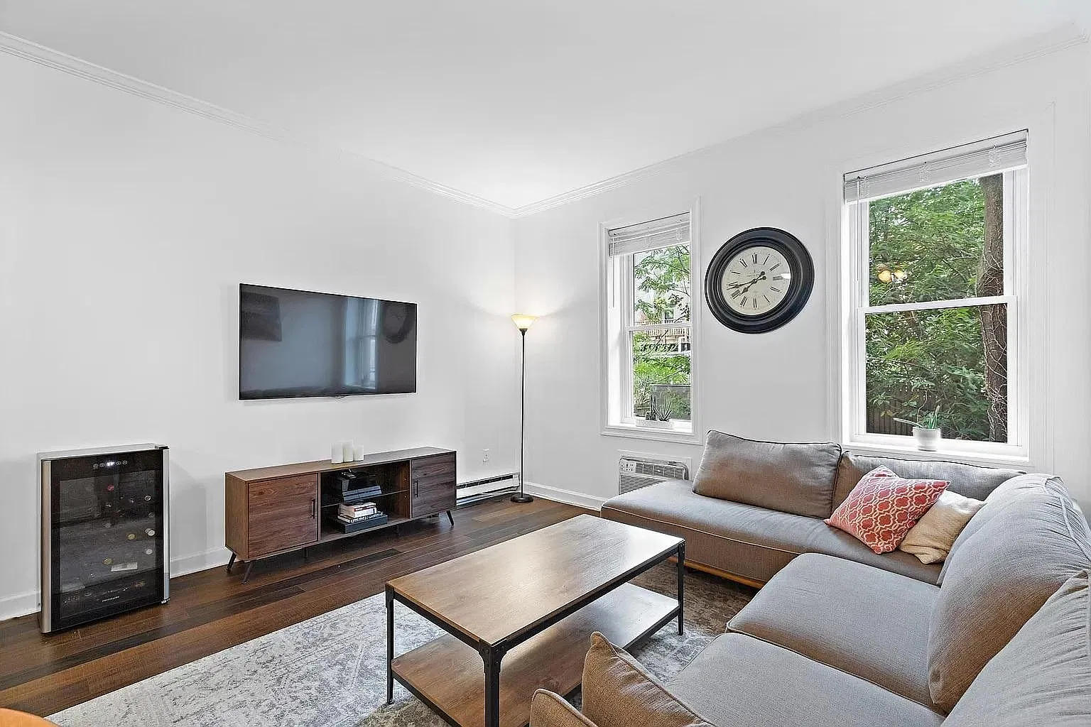 1 bed, 1.5 bath, 836 sqft, $3,100 — Photo 1
