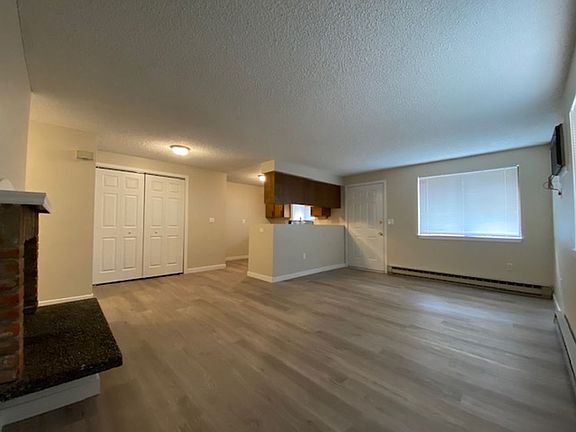5th image of 424 W Shannon Ave #C