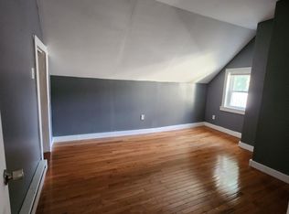 64 3rd St #3, Lowell, MA 01850