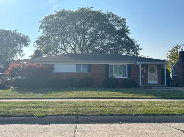 29625 Moulin Ave, Warren, MI 48088