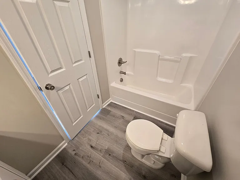 131B S 6th St — Photo 15