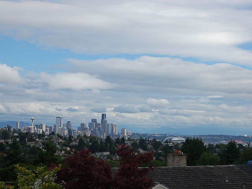 expansive city/mtn views
