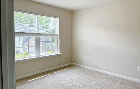 459 Greyfield Dr — Photo 15