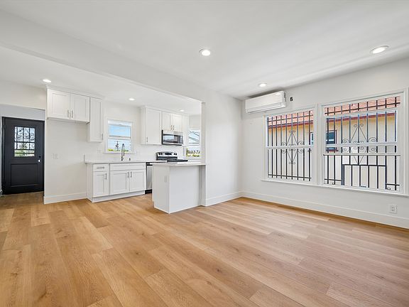 4th image of 4431 Exposition Blvd #4431
