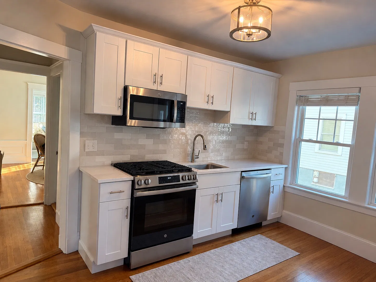 2 bed, 1031 sqft, $2,850 — Photo 2