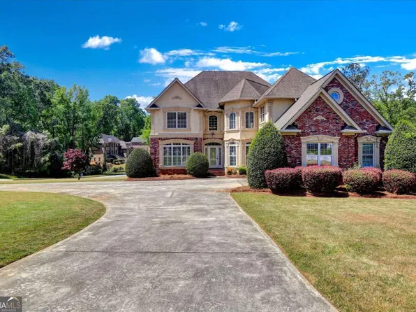 2104 Autumn Chase Dr SW, Stockbridge, GA 30281