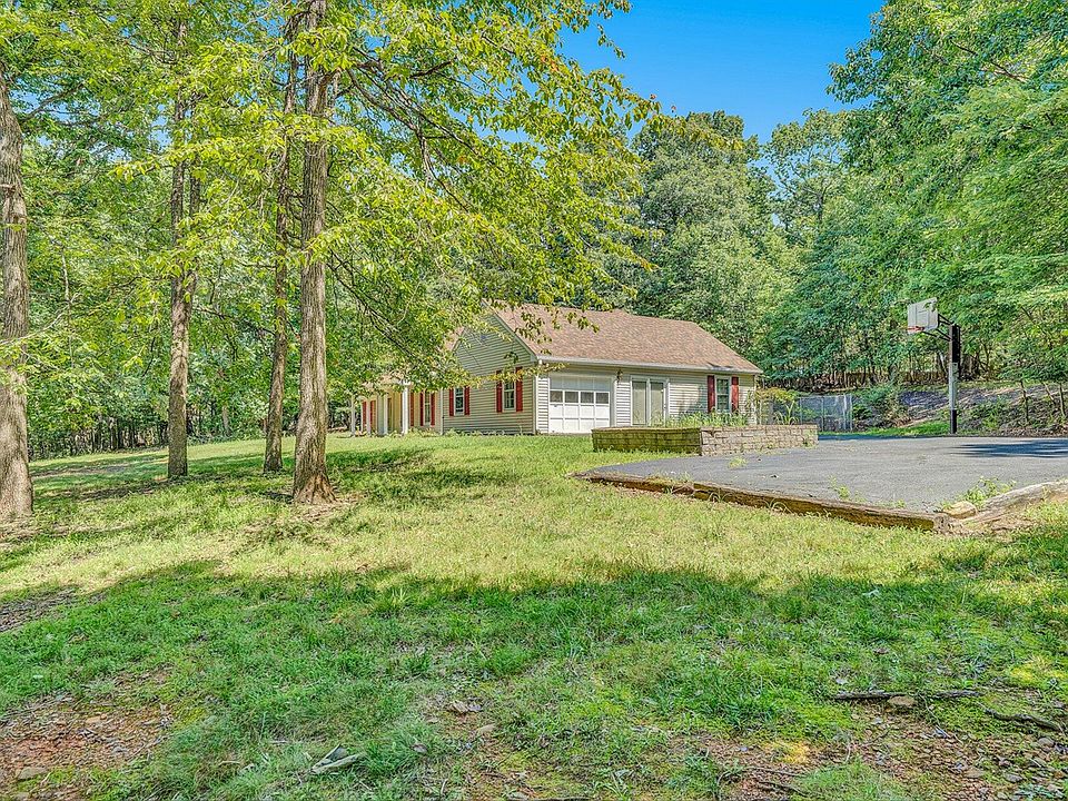 368 Foxcroft Dr, Blue Ridge, VA 24064 Zillow