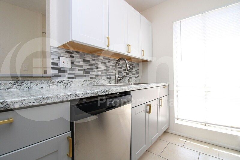 1st image of 1701 W Tuckey Ln #222