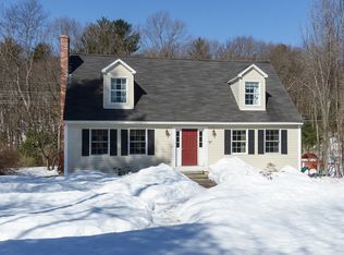 135 Central St #R, Georgetown, MA 01833