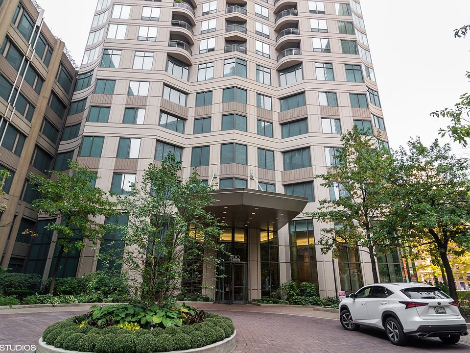 1st image of 400 N Lasalle St APT 4406