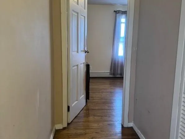 36 Abbey Court image 8 of 18