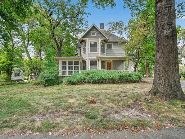 330 42nd St, Des Moines, IA 50312