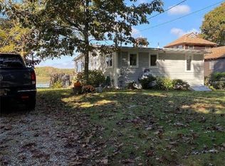 307 Winchester Dr, South Kingstown, RI 02879