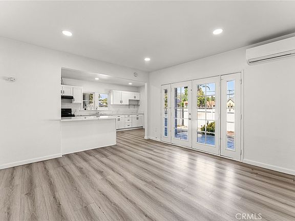 3rd image of 595 E Alvarado St