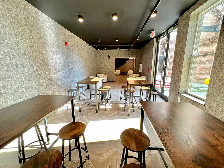 725 W Pratt St. — Photo 38