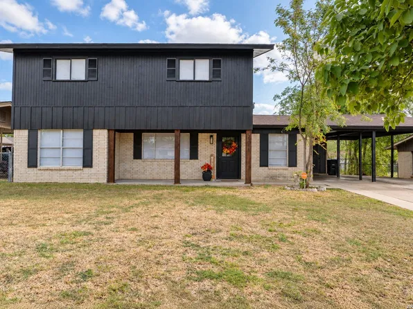 2324 Lorilee Dr, Eagle Pass, TX 78852