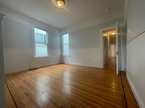 4th image of 215 Guerrero St APT 4