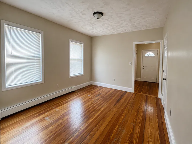 12 Crowell St #2 — Photo 7