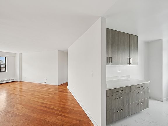 4th image of 1770 Grand Concourse APT 2J
