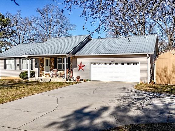 2nd image of 180 Foster Lusk Rd SE