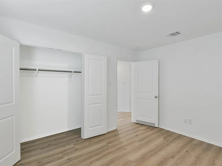 3015 Wedgewood Cove Way — Photo 25