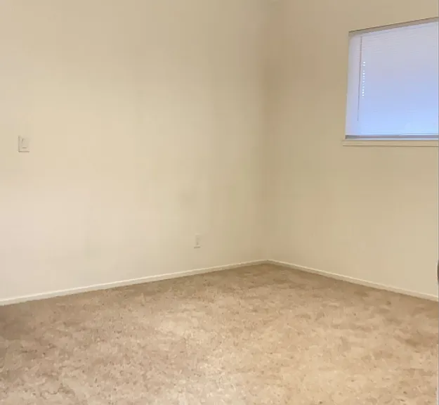 Lassen Villa Apartments — Photo 31