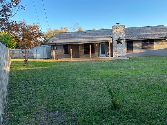 5th image of 1002 Creekbend Cv