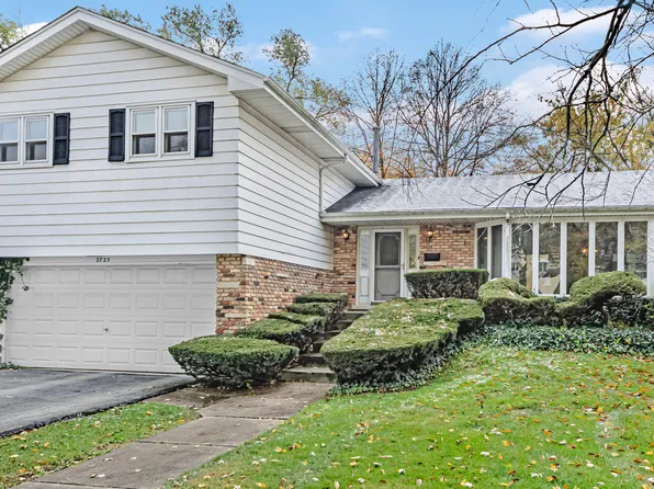 2725 Hollydale Dr, Homewood, IL 60430