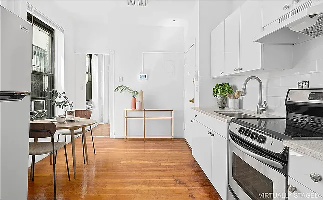 Rented by Compass | media 10