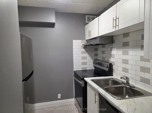 8800 Willoughby Dr, Niagara Falls, ON