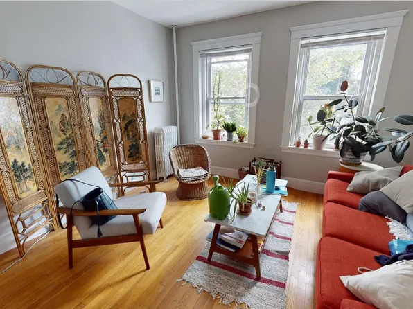 20 Gray St, Cambridge, MA 02138