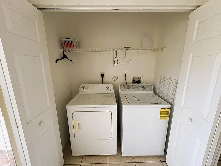 721 NW 42nd Ave — Photo 9