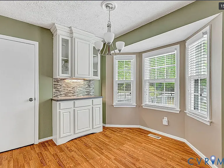 2417 Crystal Ridge Rd — Photo 5