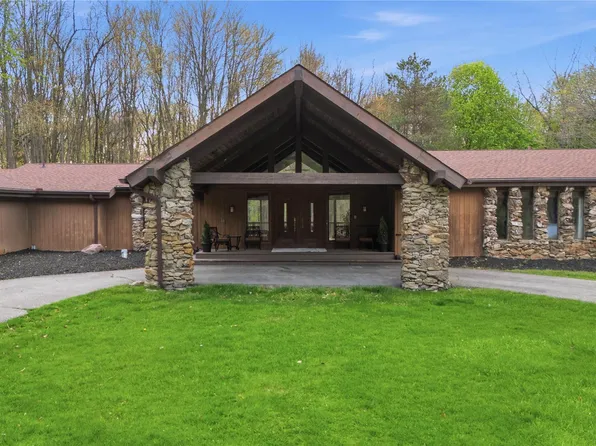 3050 Reese Rd, Ortonville, MI 48462