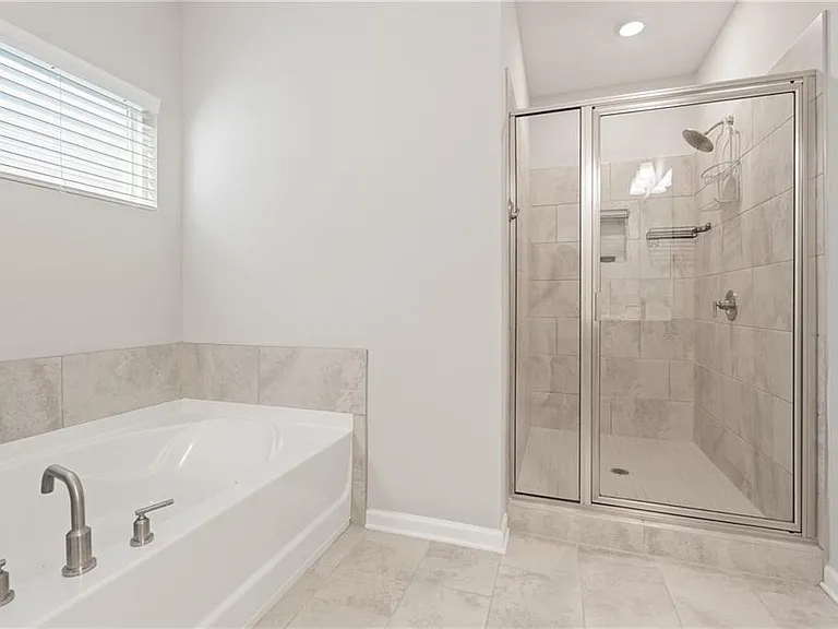4437 Waxwing St — Photo 40