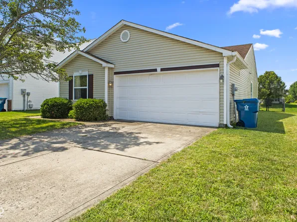 6722 Waverhill Dr, Indianapolis, IN 46217