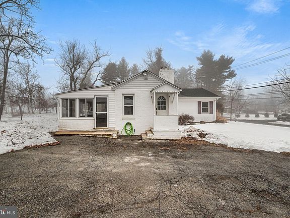 2nd image of 251 Pratts Dam Rd