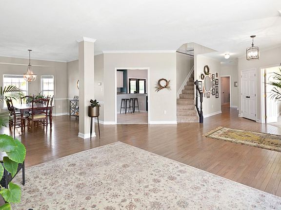 3rd image of 5332 Hollow Tree Ln