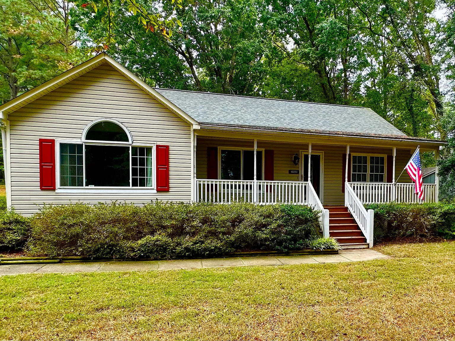 3 bed, 1316 sqft, $1,875 — Photo 1