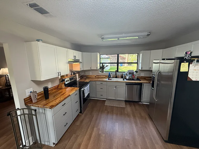 117 Crossbrook Dr — Photo 10