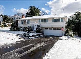 266 Clintonville Rd, North Haven, CT 06473