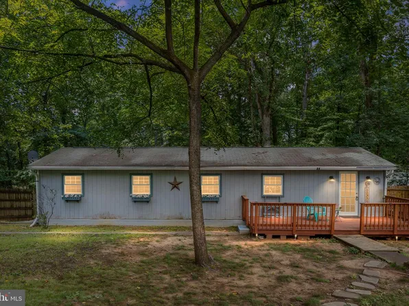 107 Hulls Chapel Rd, Fredericksburg, VA 22406