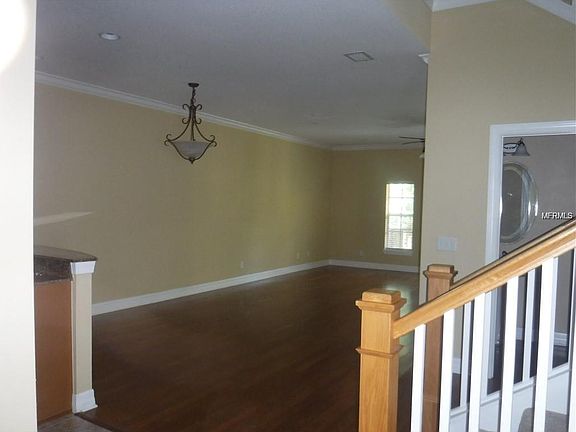 4th image of 134 Valencia Cir